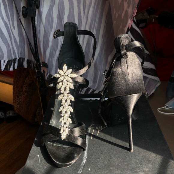 Giuseppe Zanotti Black Crystal Heels - Picture 2 of 4